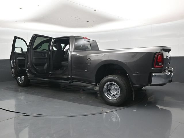 New 2026 RAM 3500 Tradesman AWD/4WD image 47