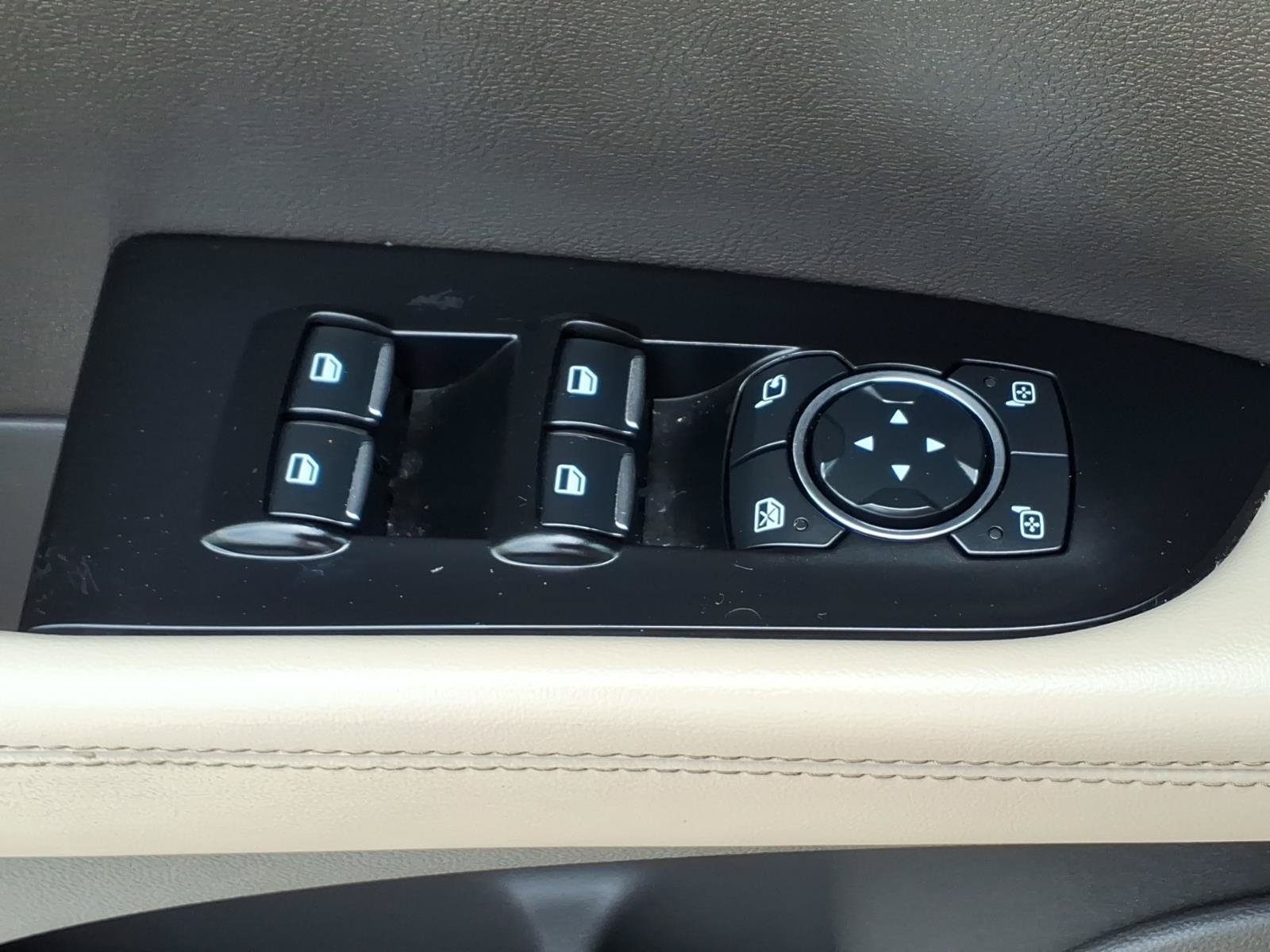 Certified 2023 Lincoln Nautilus FWD w/ Premium Package image 23
