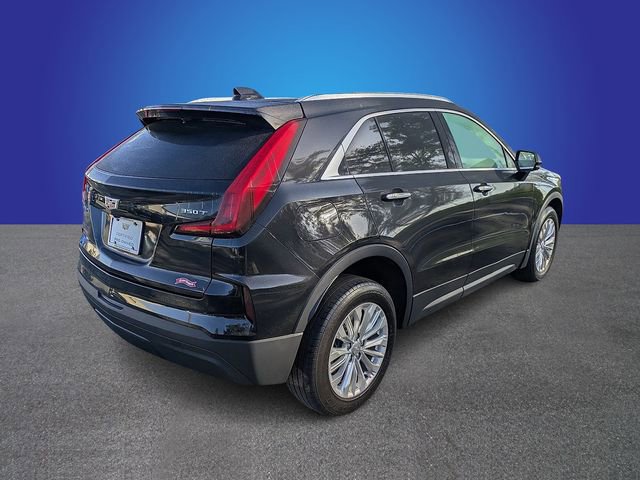 Certified 2024 Cadillac XT4 Luxury image 3