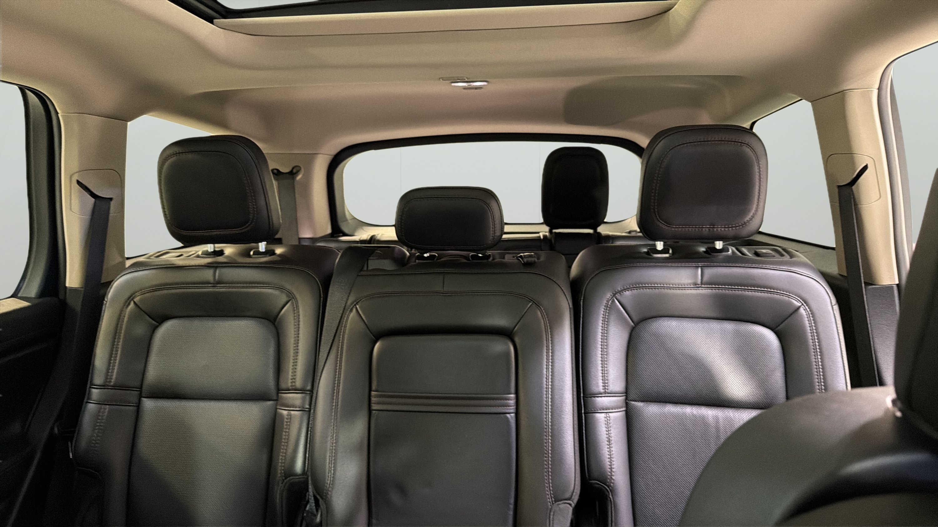 Used 2023 Lincoln Aviator Reserve RWD image 21