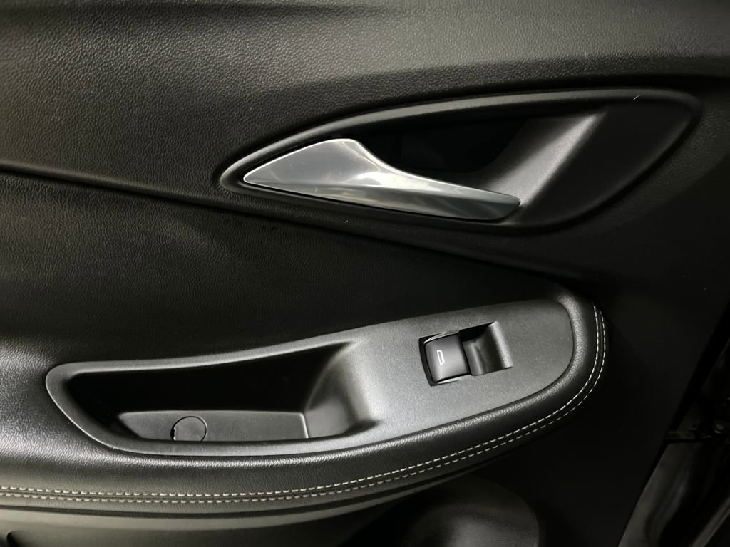 Used 2020 Buick Encore GX Select image 54