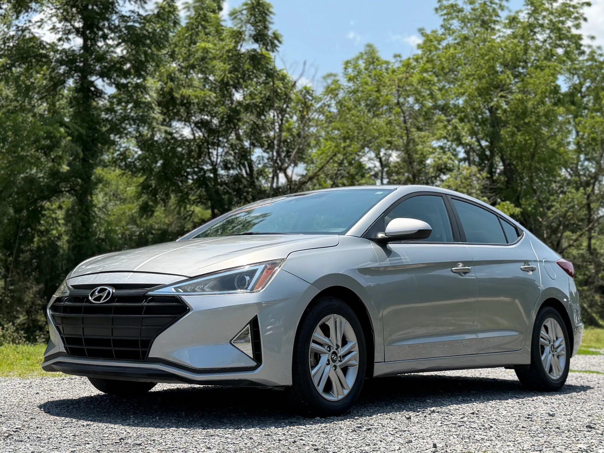 Used 2020 Hyundai Elantra SEL w/ Cargo Package (C1) FWD image 3