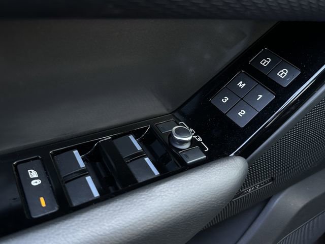 Used 2021 Land Rover Range Rover Velar S image 14