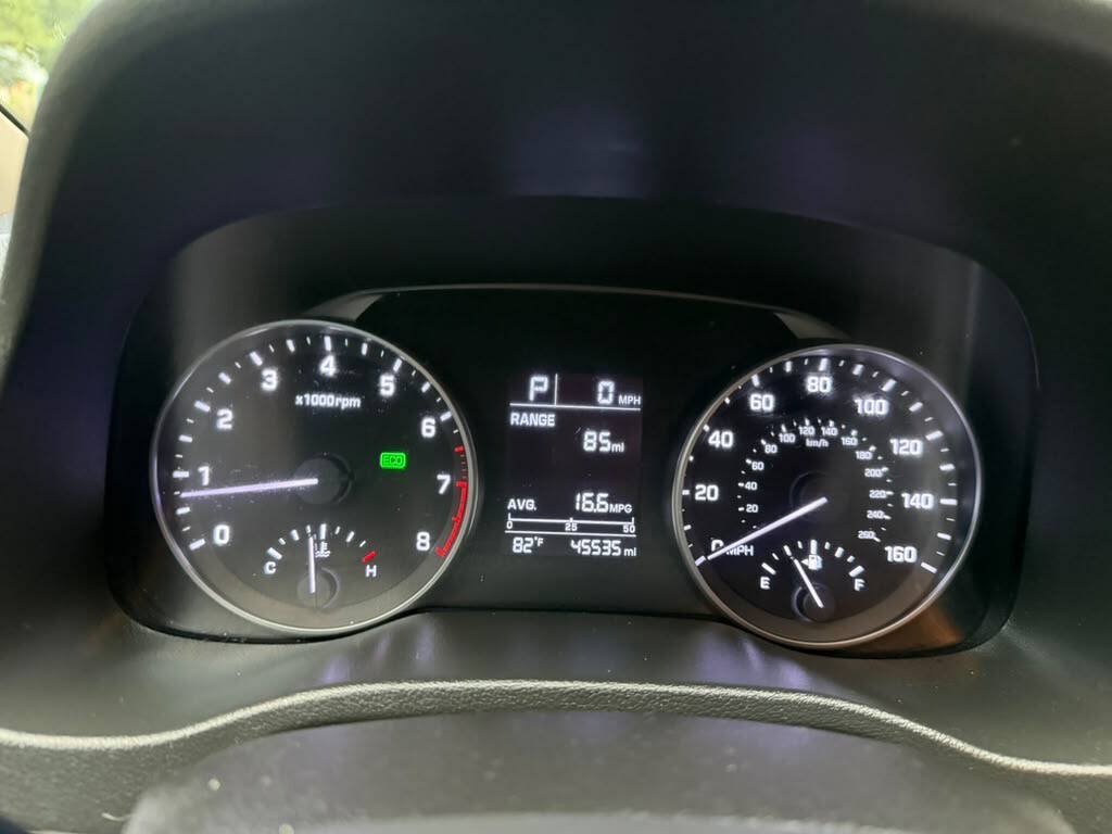 Used 2017 Hyundai Elantra SE FWD image 36
