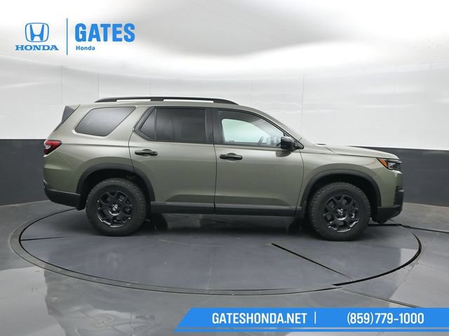 New 2026 Honda Pilot TrailSport image 3