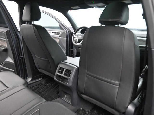Certified 2023 Volkswagen Atlas Cross Sport SE image 25