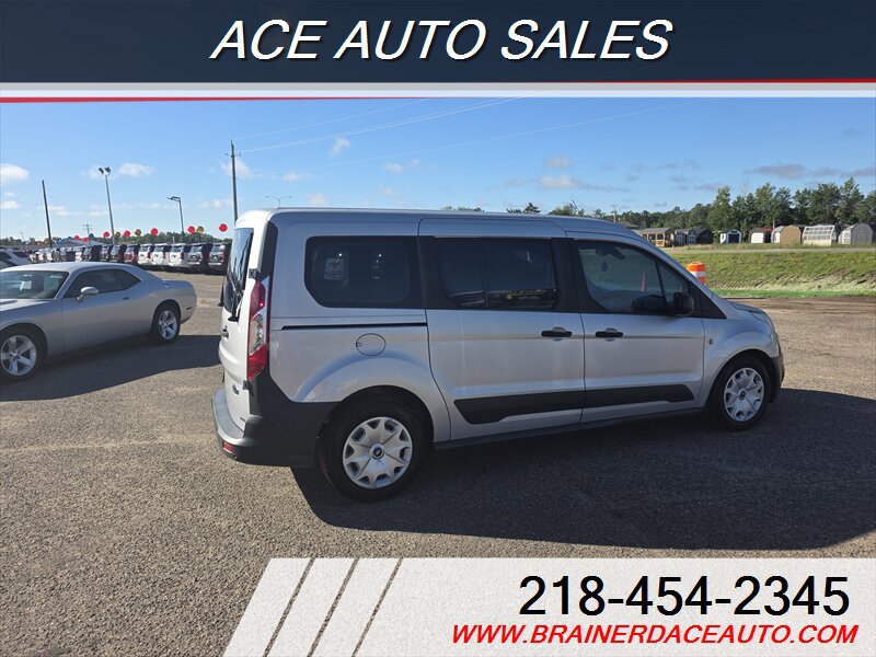 Used 2017 Ford Transit Connect XL FWD image 3