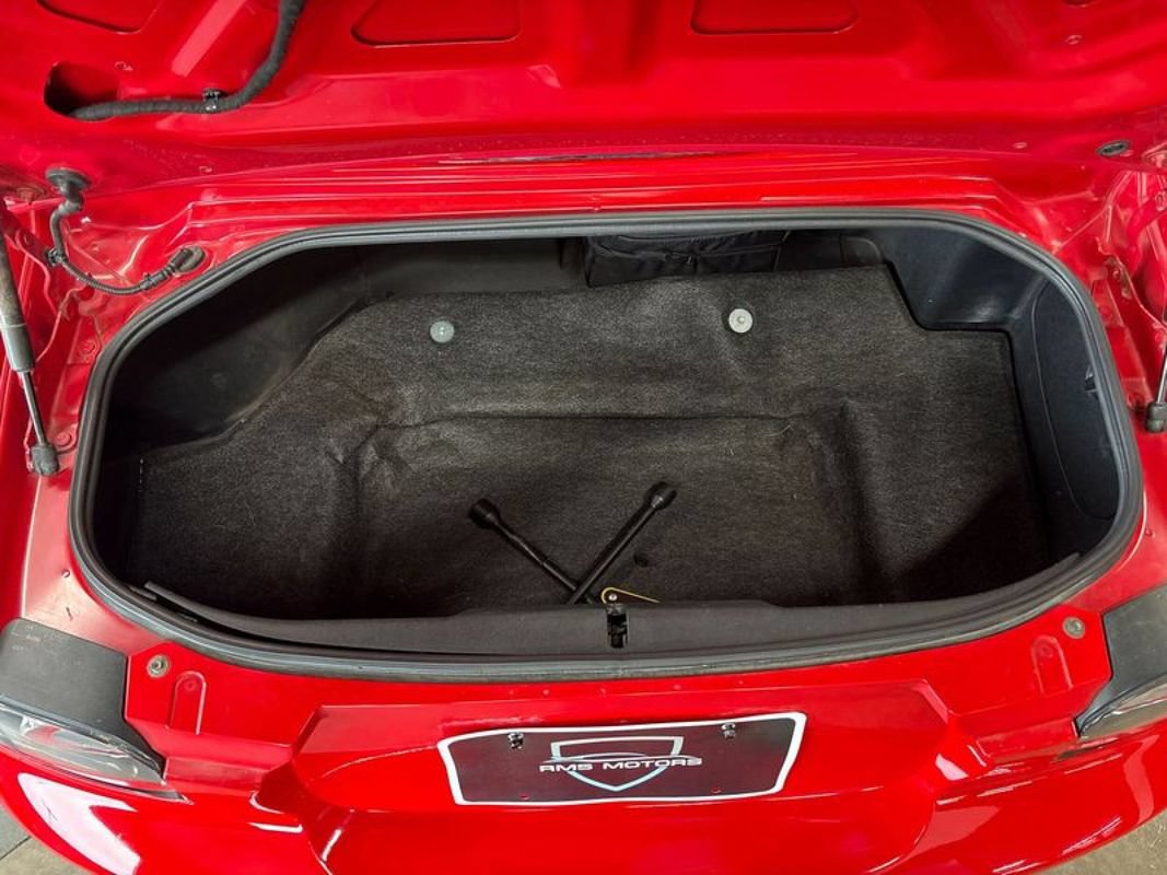 Used 2006 MAZDA MX-5 Miata Grand Touring RWD image 57