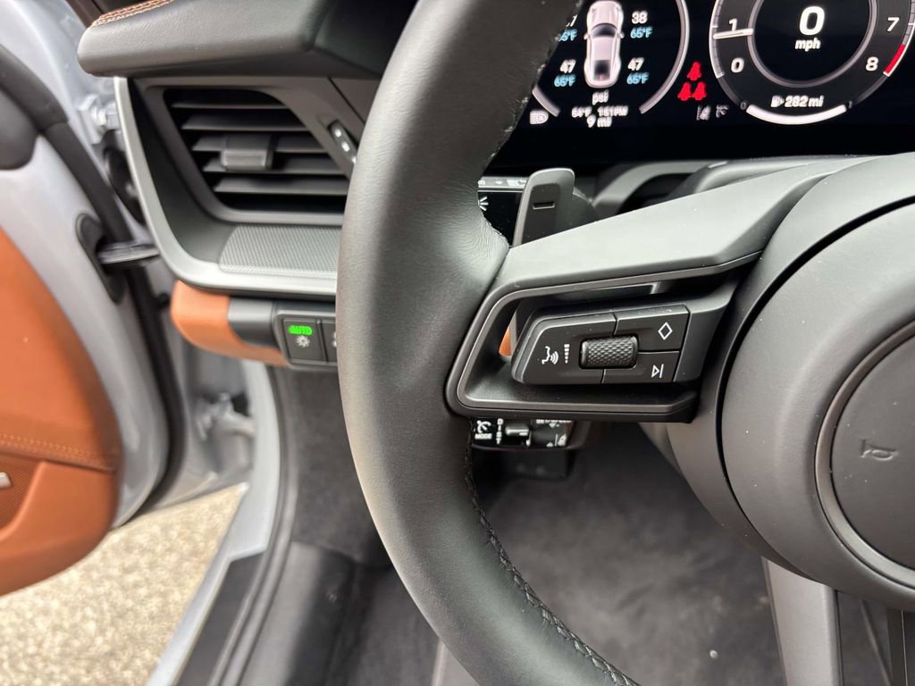 New 2026 Porsche 911 Carrera image 28