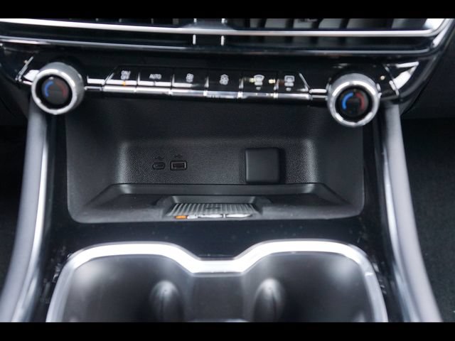 New 2026 Chevrolet Traverse LT FWD image 13