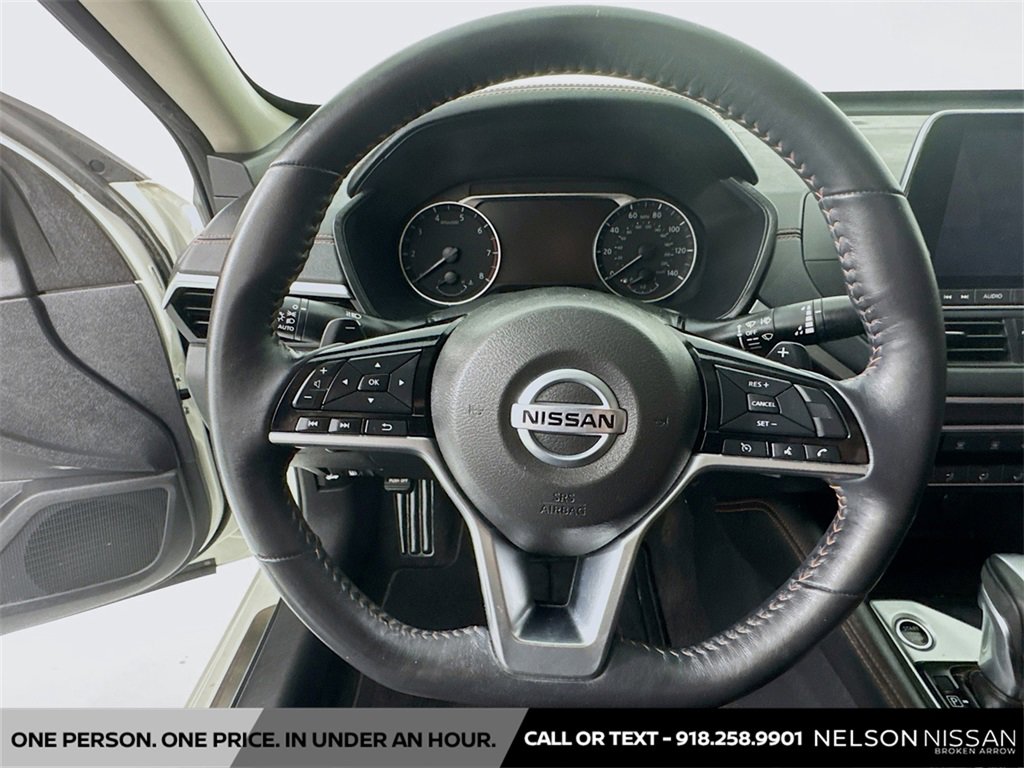 Used 2019 Nissan Altima 2.5 SR w/ SR Premium Package image 11