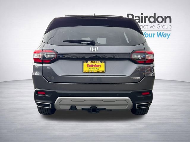 Used 2023 Honda Pilot Touring image 6