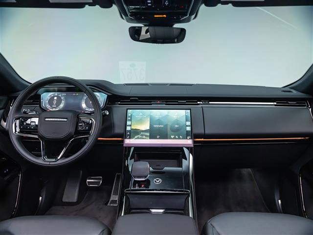 Used 2025 Land Rover Range Rover Sport Dynamic SE image 16