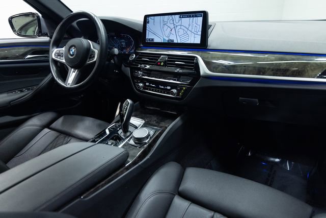 Used 2023 BMW 540i xDrive w/ M Sport Package image 27