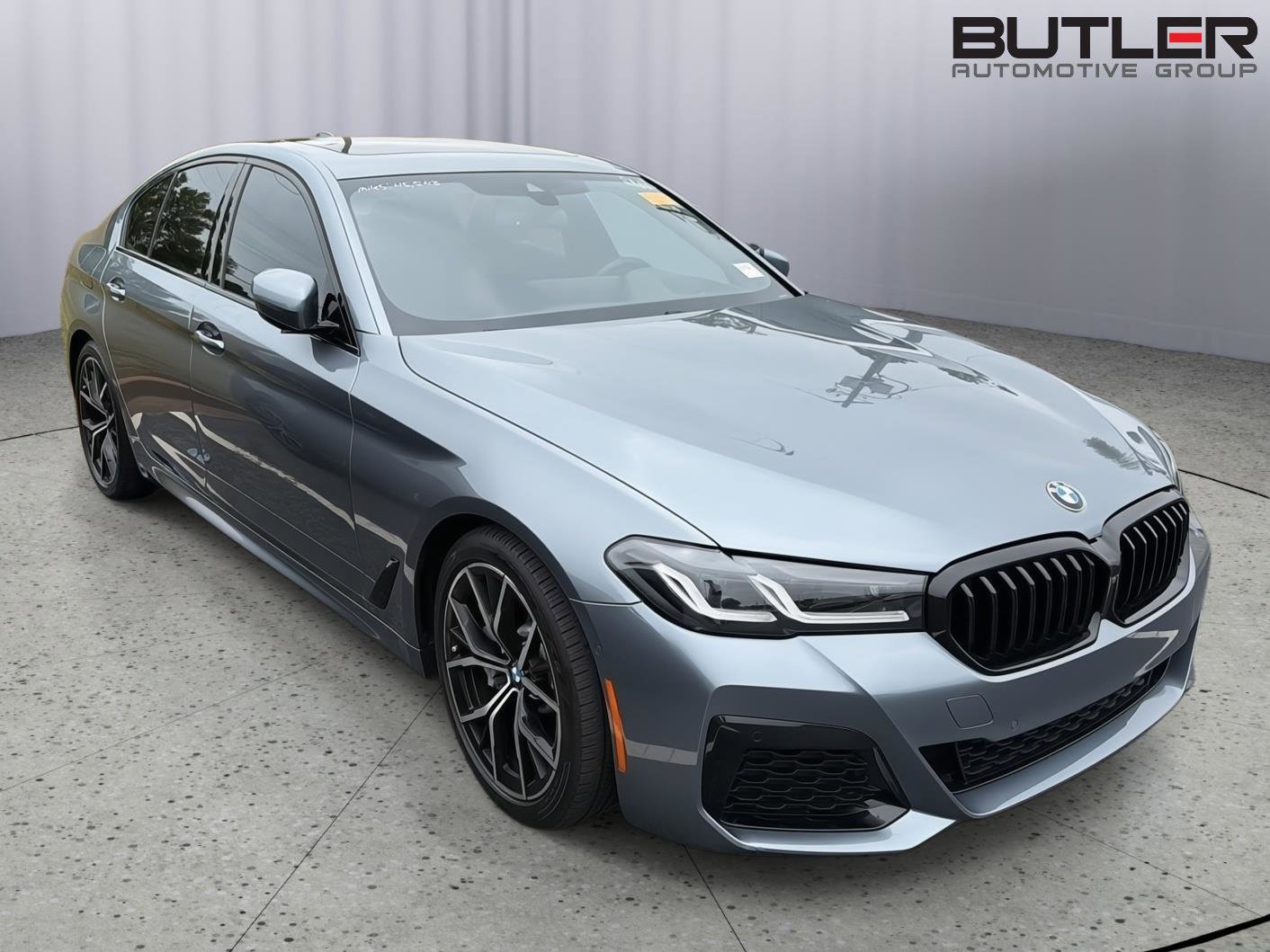 Used 2021 BMW 530i w/ M Sport Package RWD image 6