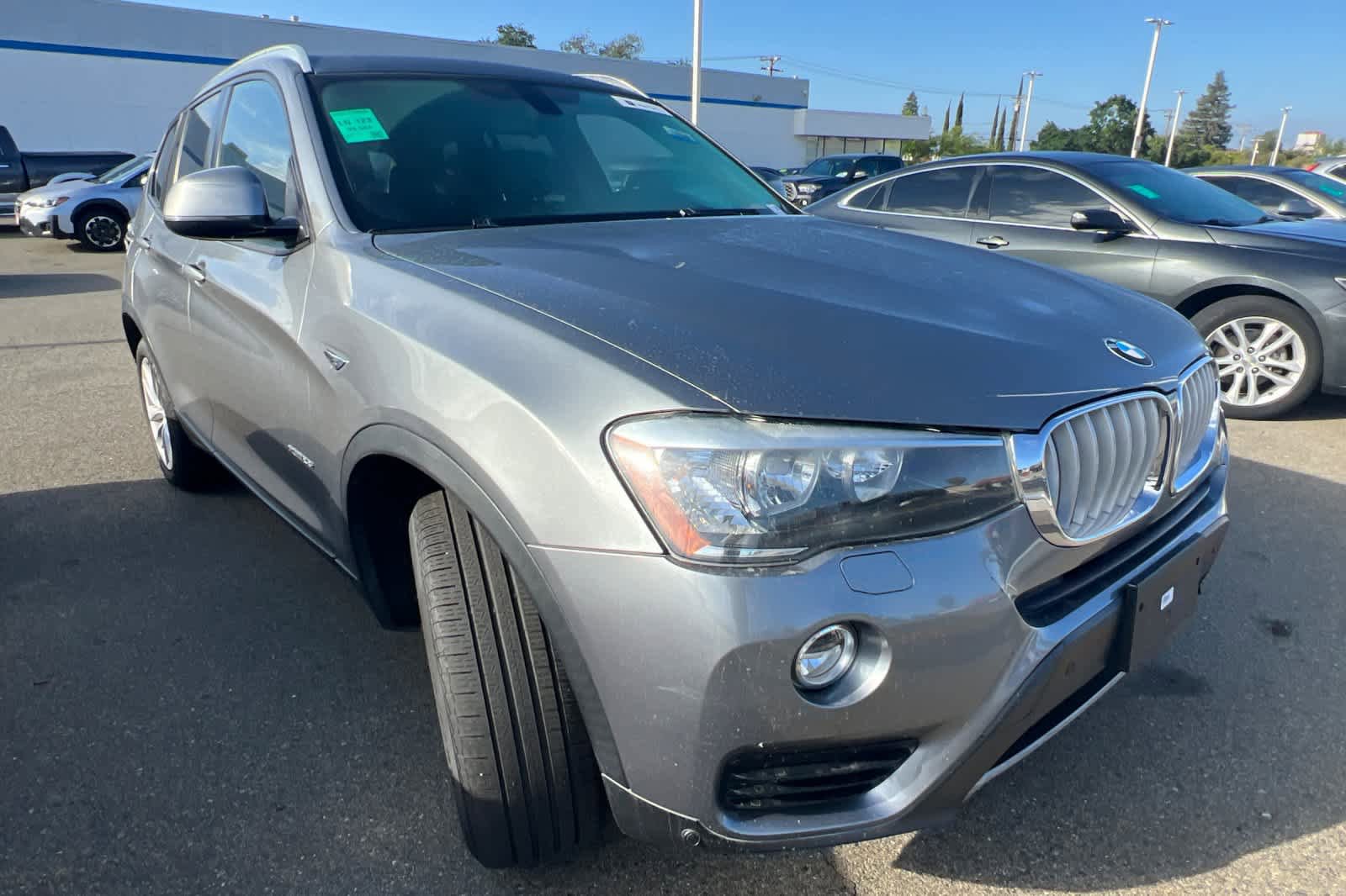 Used 2015 BMW X3 xDrive28i AWD/4WD image 3