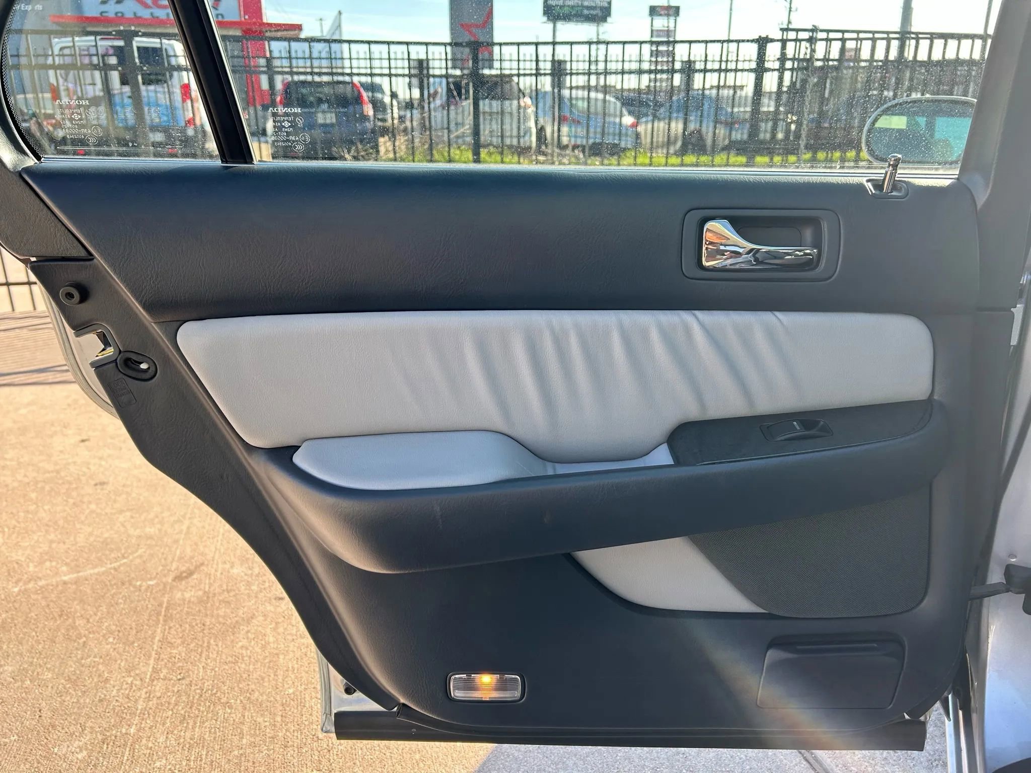 Used 2004 Acura RL FWD image 18