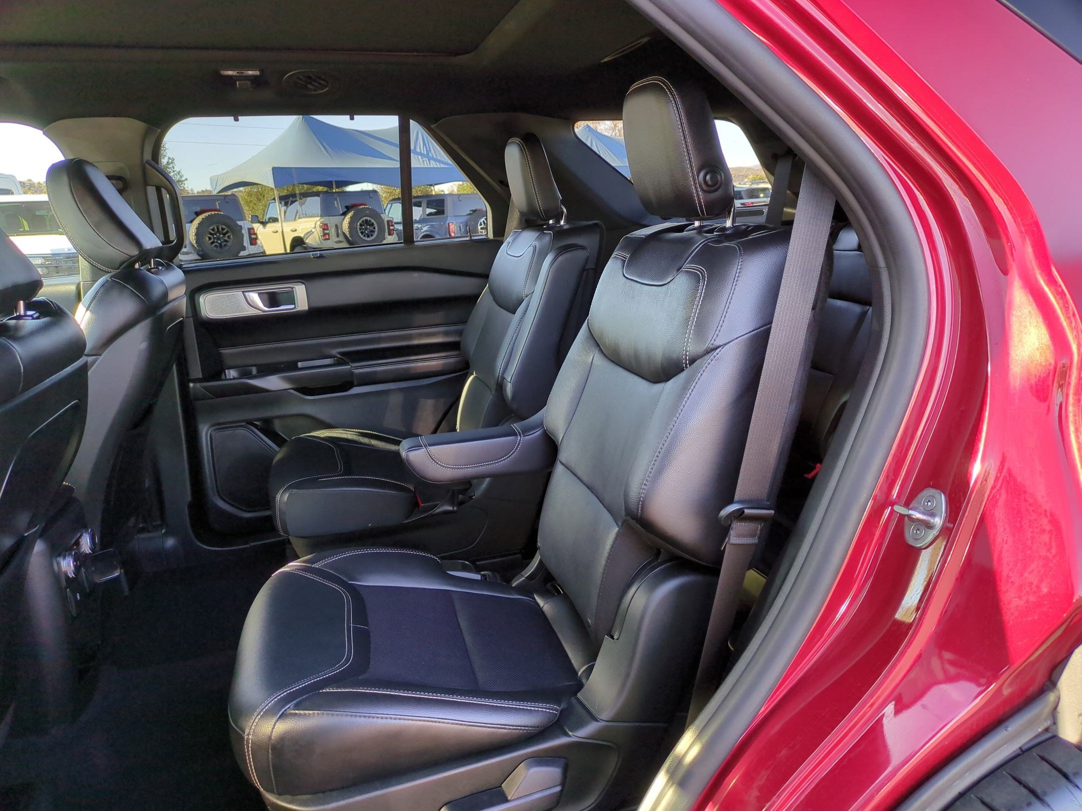 Used 2020 Ford Explorer ST w/ ST Street Pack image 28