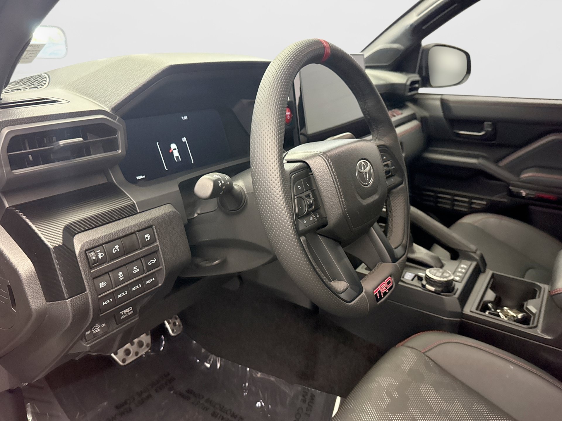Used 2025 Toyota Tacoma TRD Pro w/ Tow Tech Package AWD/4WD image 10
