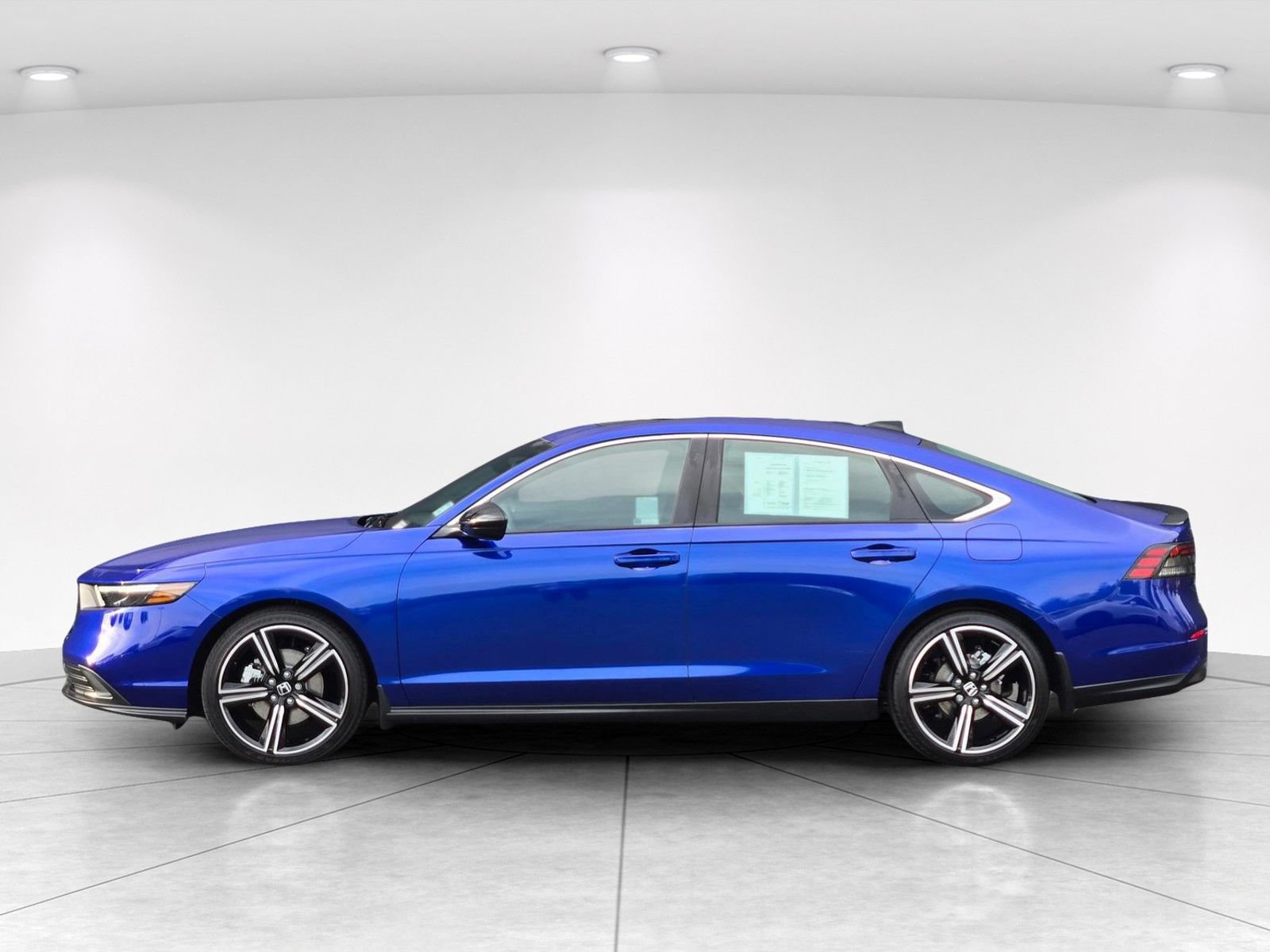 Used 2025 Honda Accord Sport image 7