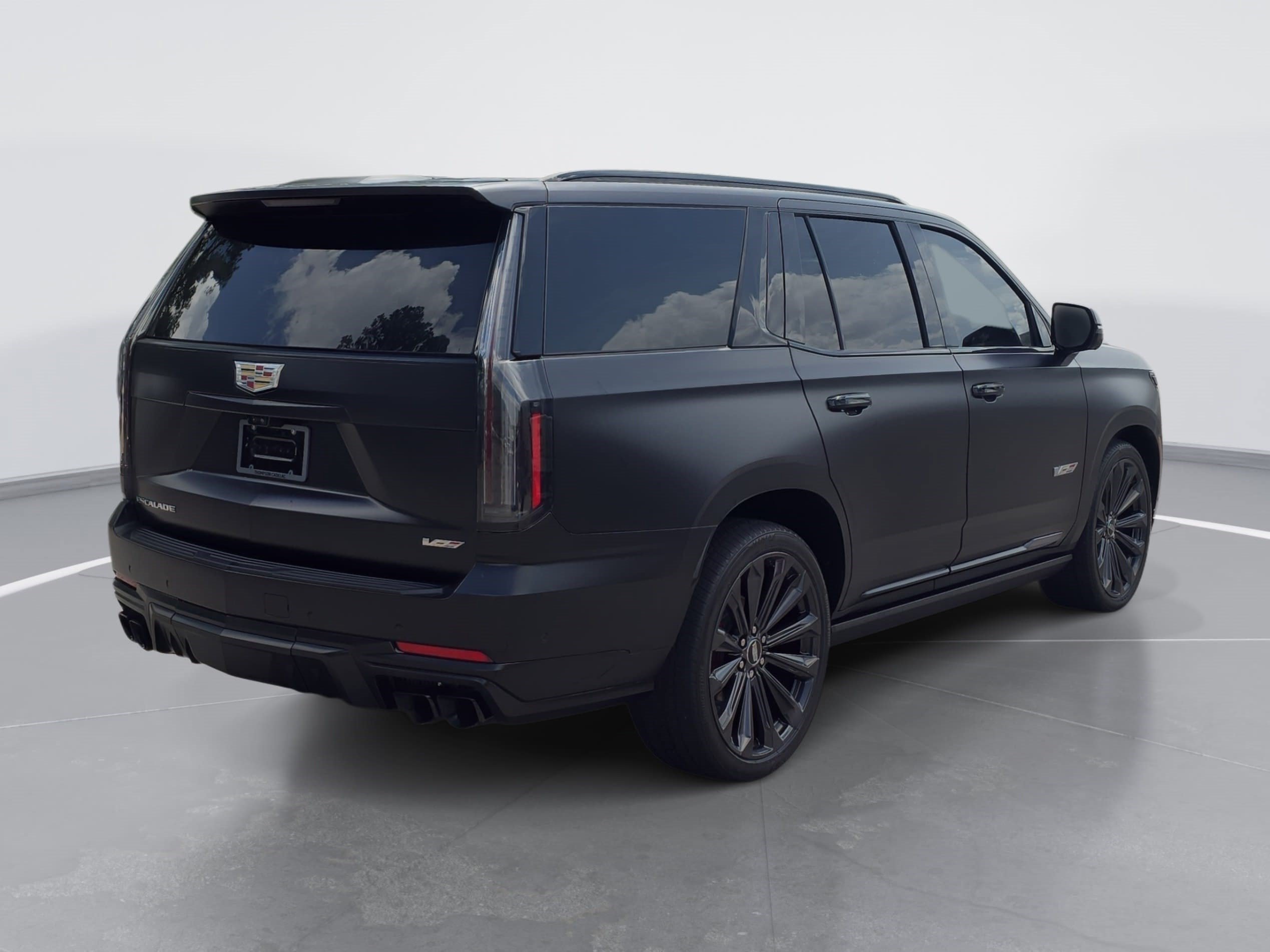 Certified 2025 Cadillac Escalade V AWD/4WD image 3