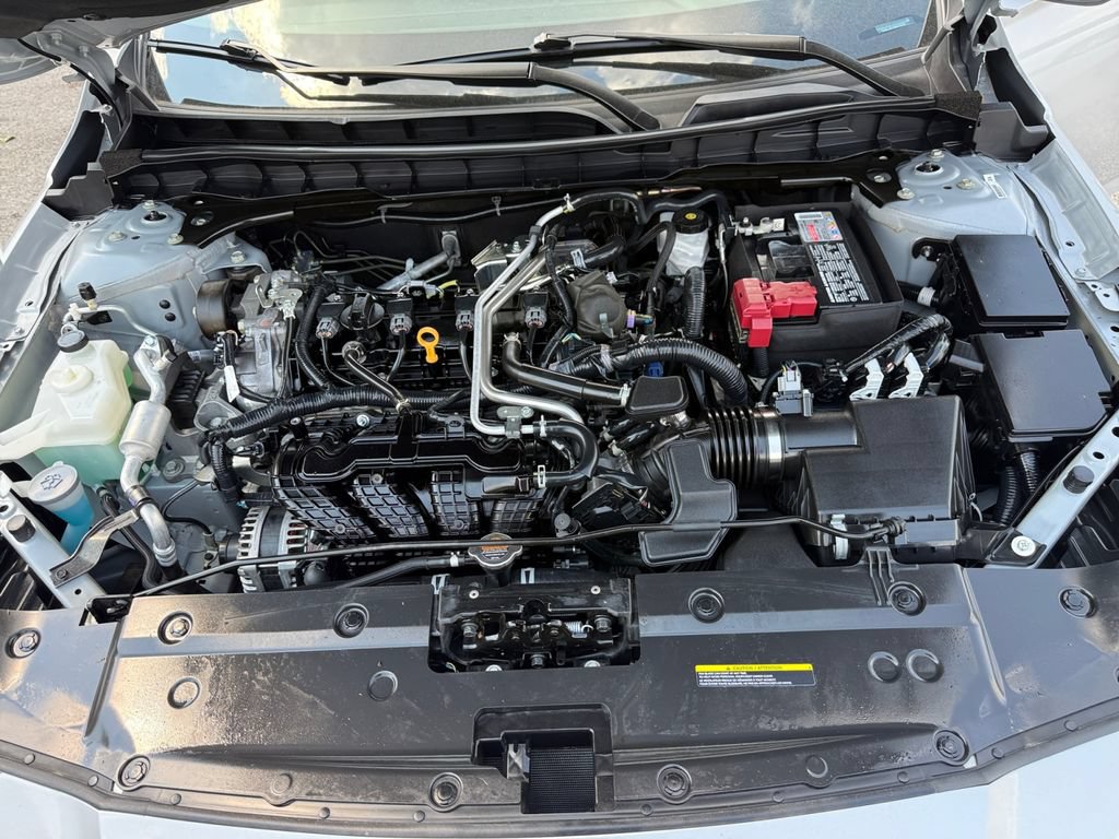 Used 2025 Nissan Altima 2.5 SV FWD image 30