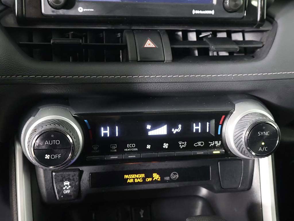 Used 2022 Toyota RAV4 XLE w/ Convenience Package image 44