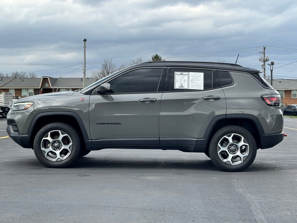 Used 2022 Jeep Compass Trailhawk w/ Trailhawk Elite Group image 4