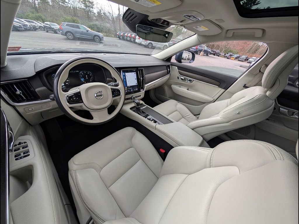 Used 2018 Volvo V90 T6 Cross Country w/ Convenience Package AWD/4WD image 10