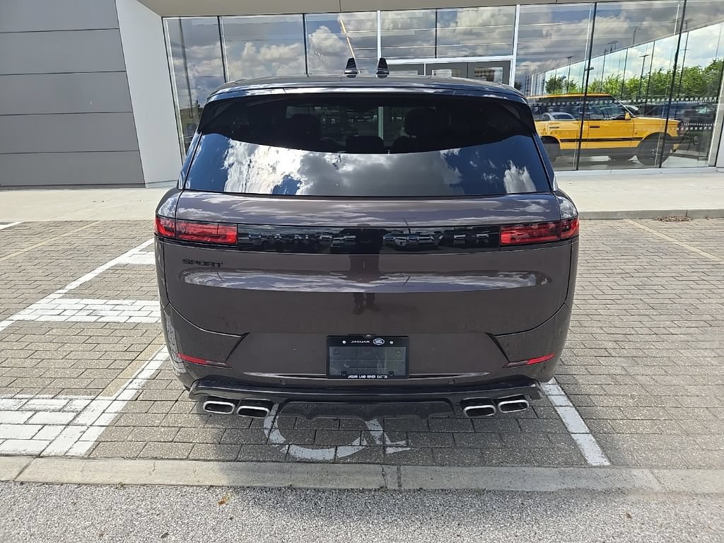 Certified 2025 Land Rover Range Rover Sport Autobiography AWD/4WD image 6