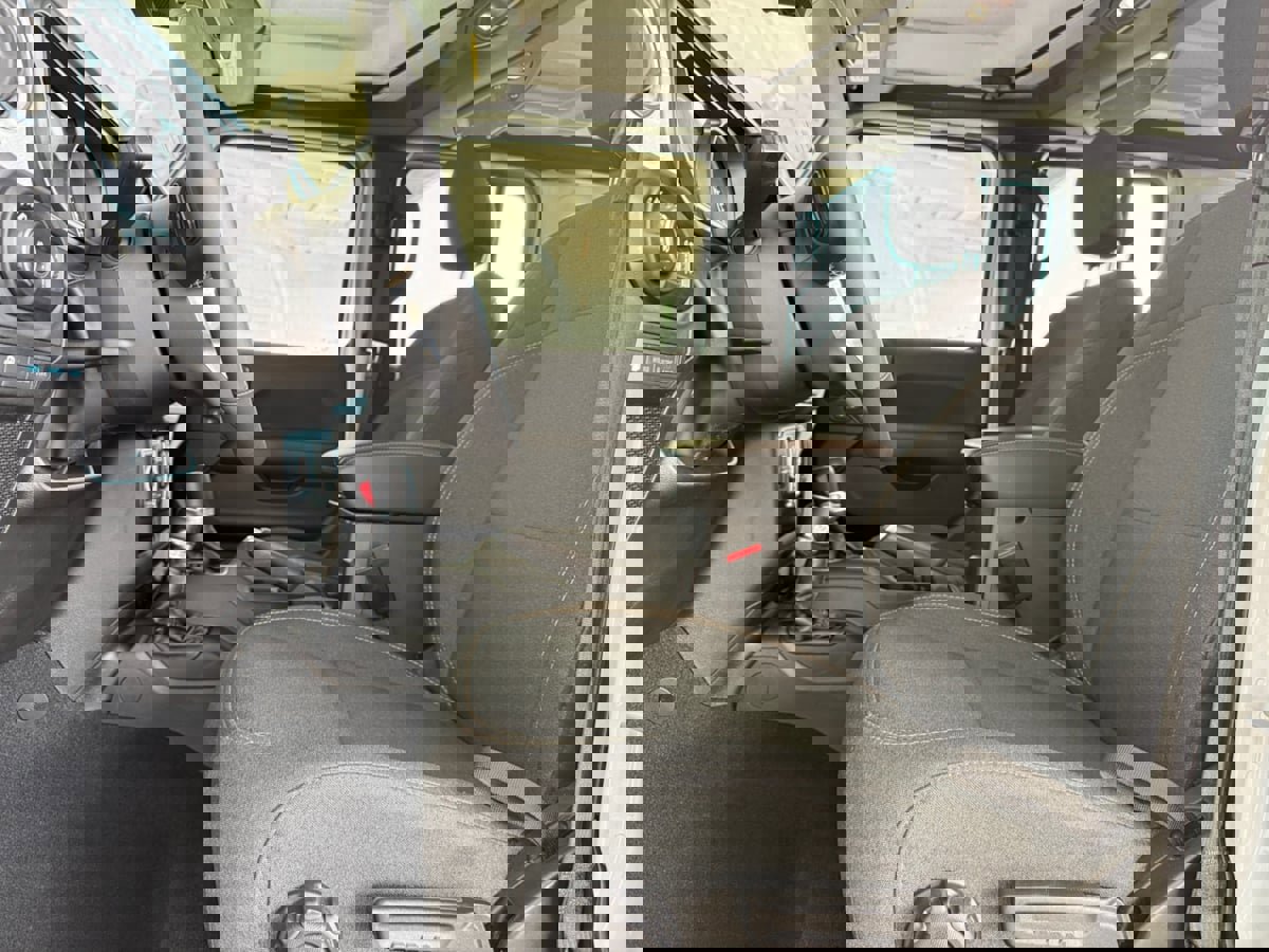 Used 2024 Jeep Wrangler Sahara image 16