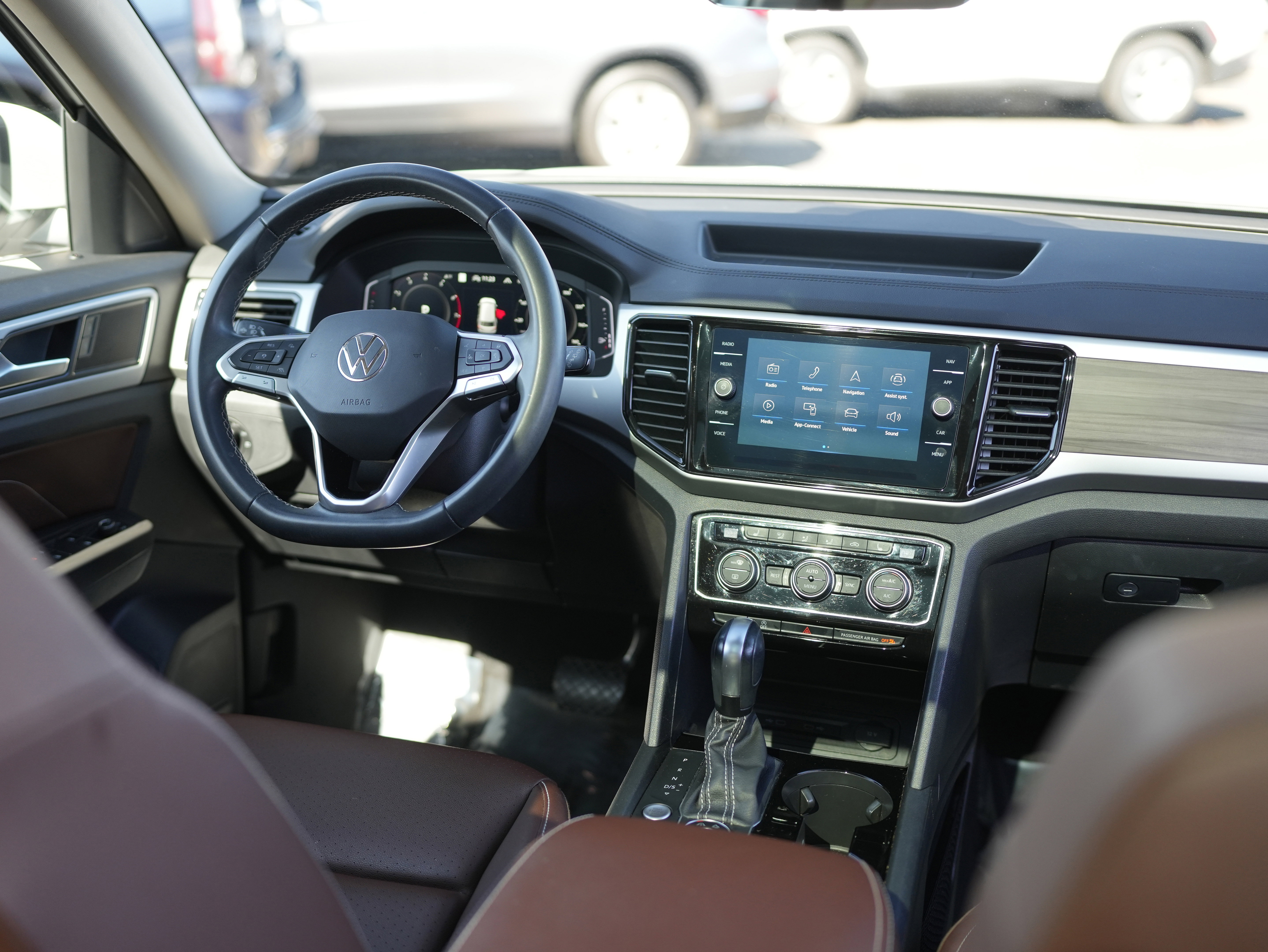 Certified 2023 Volkswagen Atlas SEL image 27
