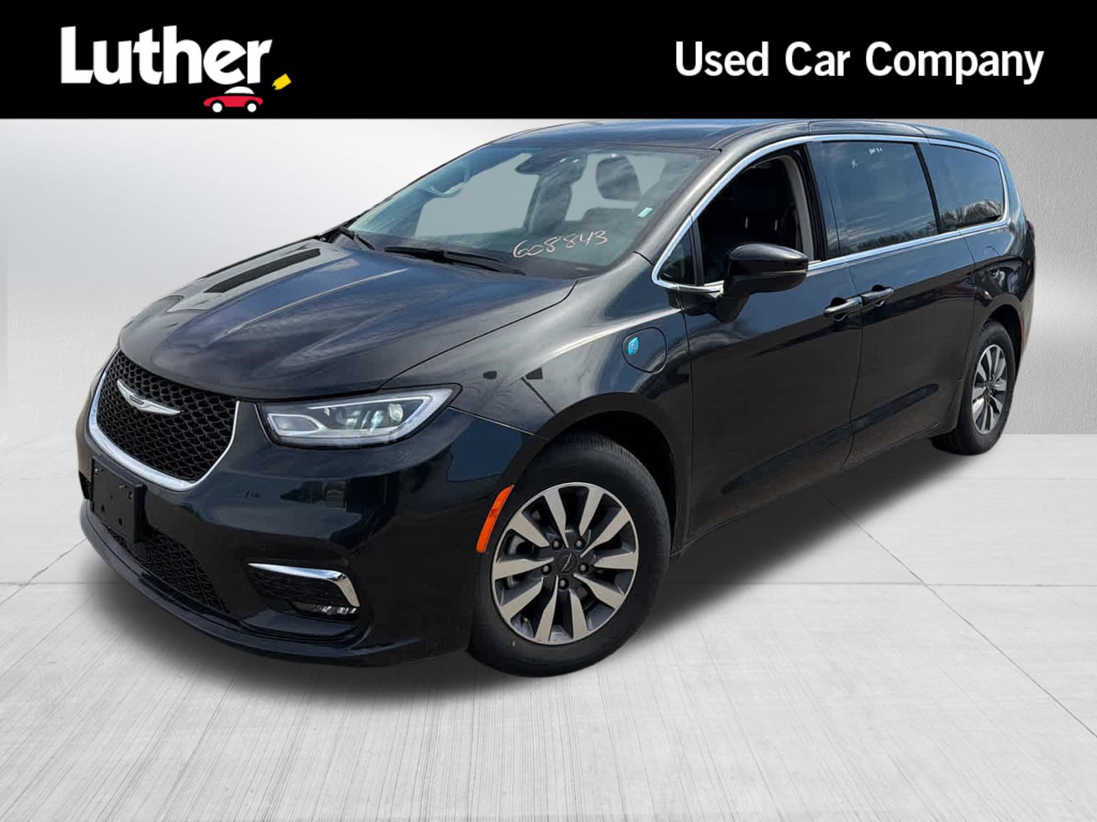 Used 2023 Chrysler Pacifica Touring-L FWD image 1