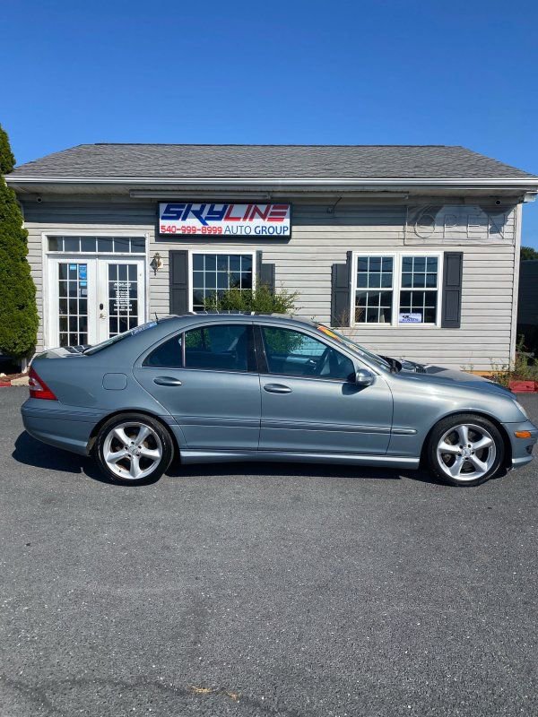Used 2005 Mercedes-Benz C 230 Sedan image 1