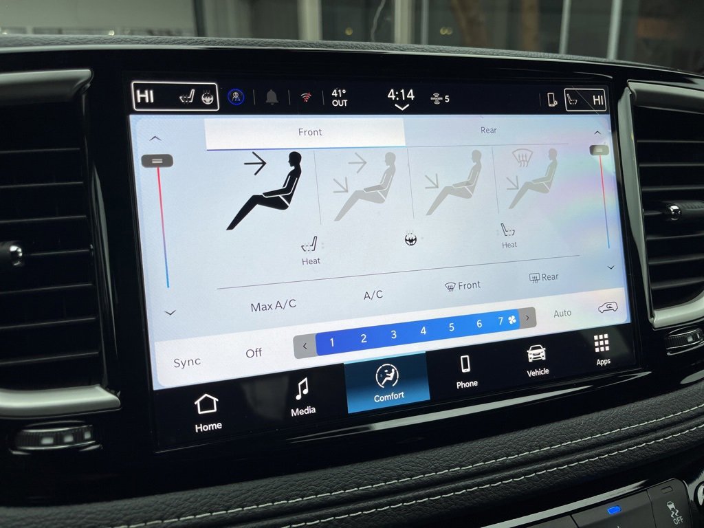 New 2026 Chrysler Pacifica Select image 33