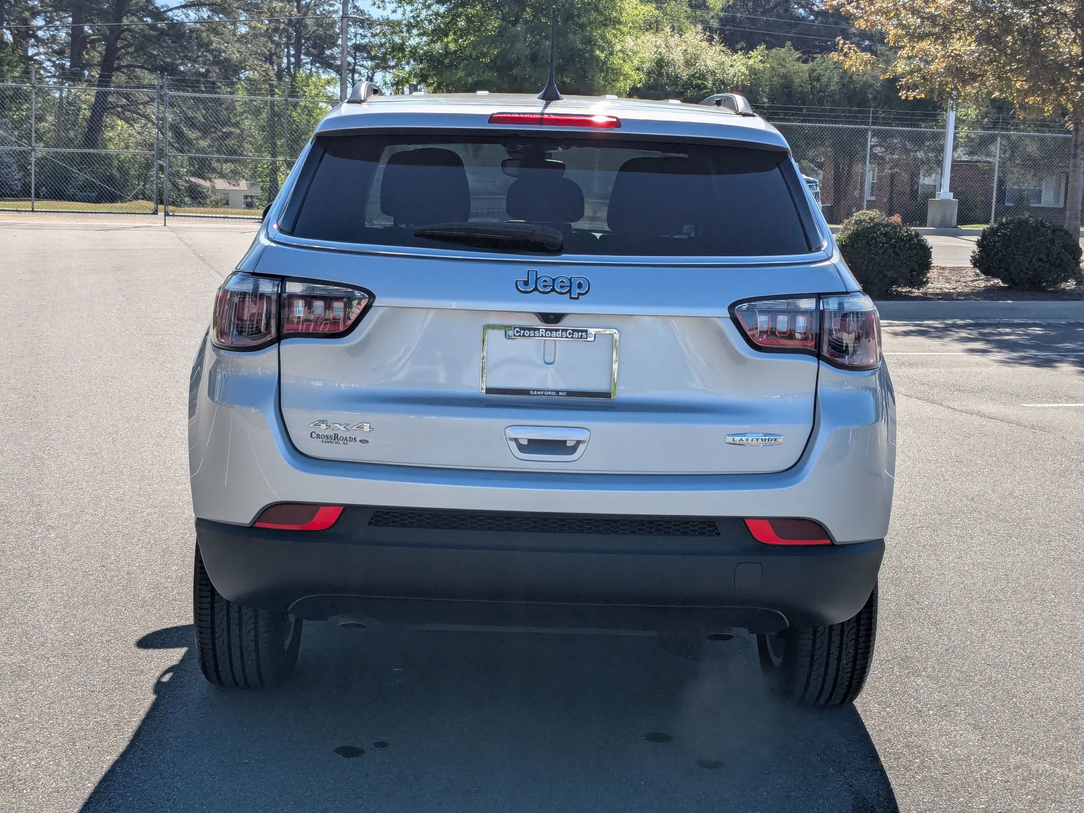 Used 2025 Jeep Compass Latitude image 5