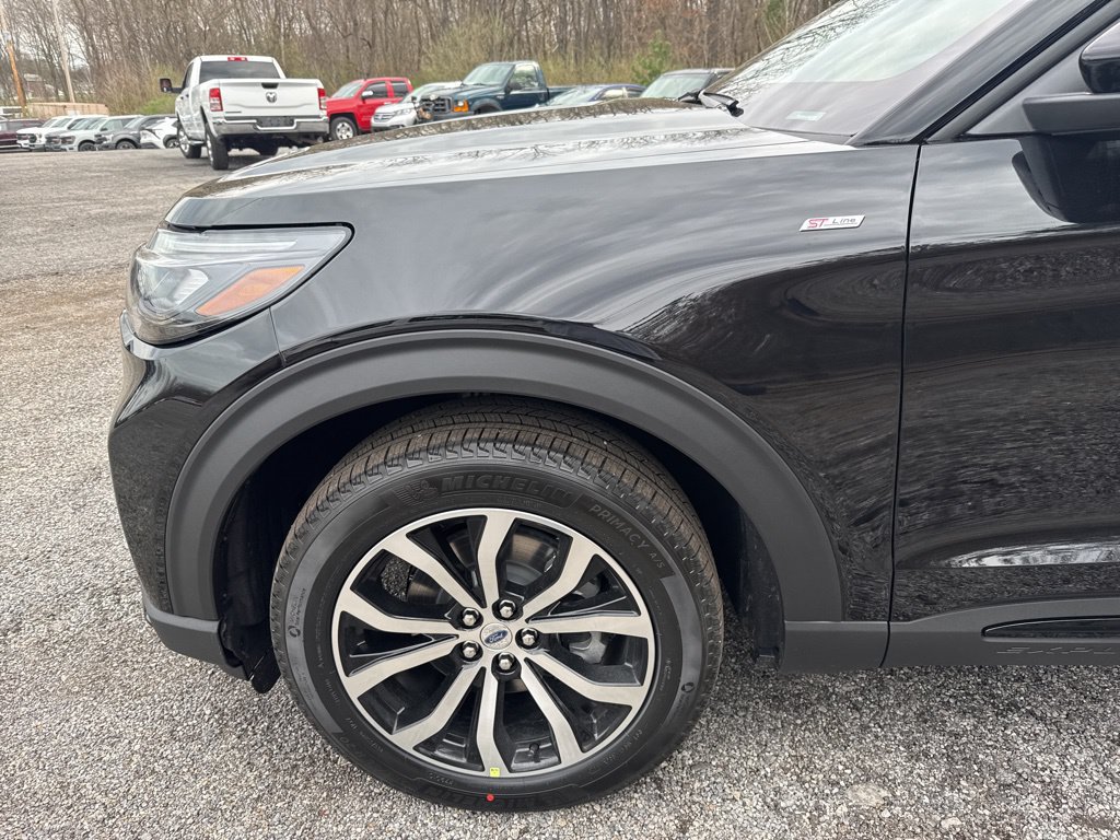 New 2026 Ford Explorer ST-Line AWD/4WD image 5