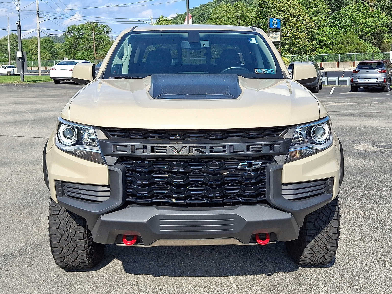 Used 2022 Chevrolet Colorado ZR2 AWD/4WD image 2