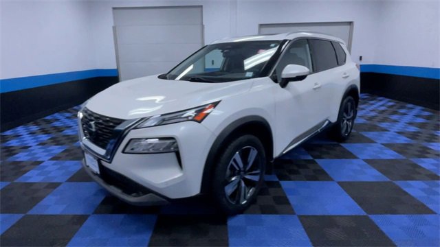 Used 2021 Nissan Rogue SL w/ Premium Package image 4