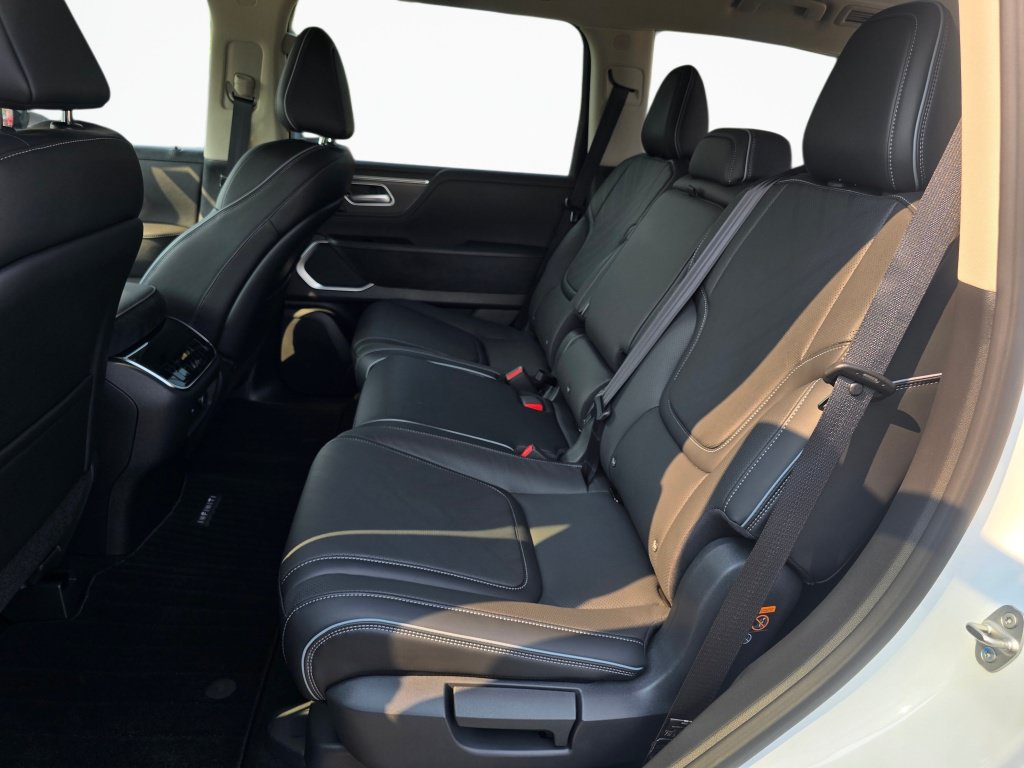 New 2027 INFINITI QX80 Luxe w/ Cargo Package AWD/4WD image 18