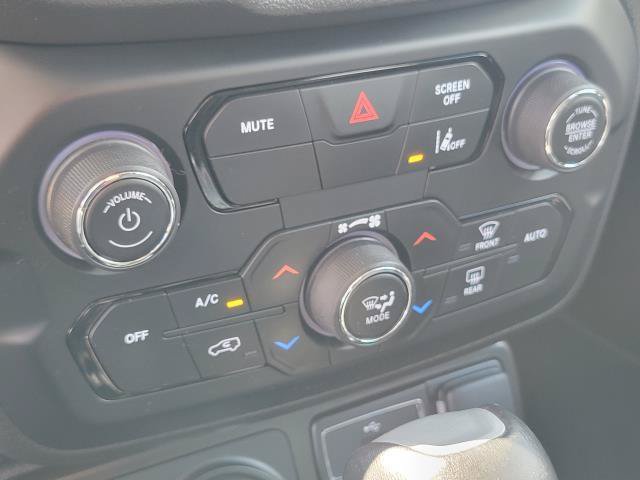Used 2021 Jeep Renegade Limited AWD/4WD image 21