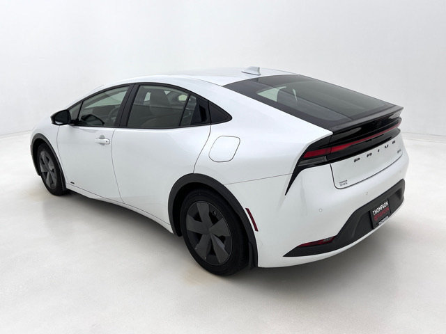 Used 2024 Toyota Prius LE AWD/4WD image 9
