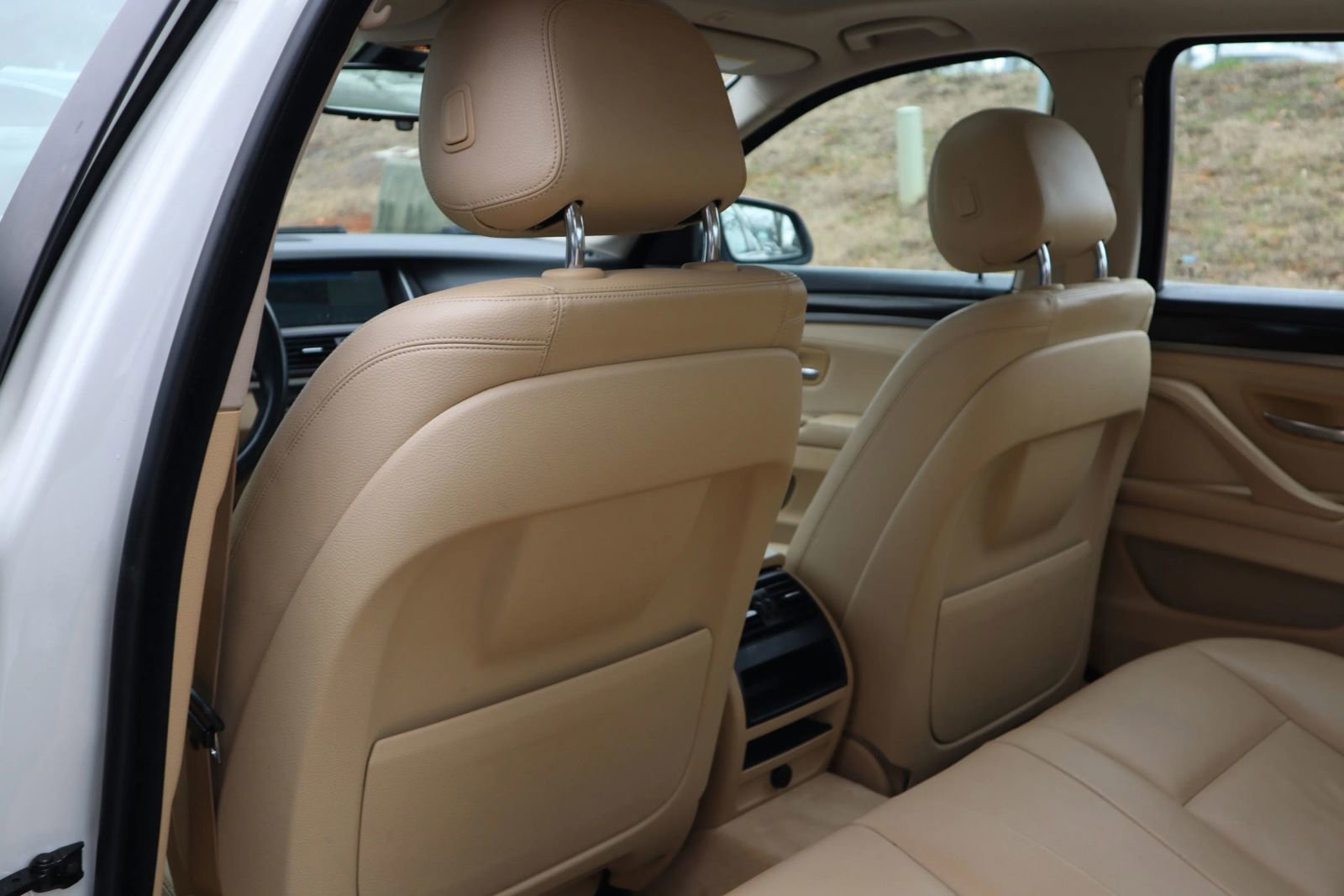 Used 2015 BMW 528i Sedan image 9