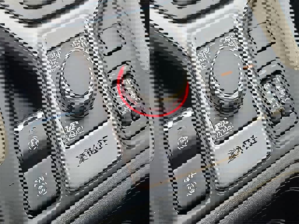 Used 2021 Subaru Forester Limited image 22