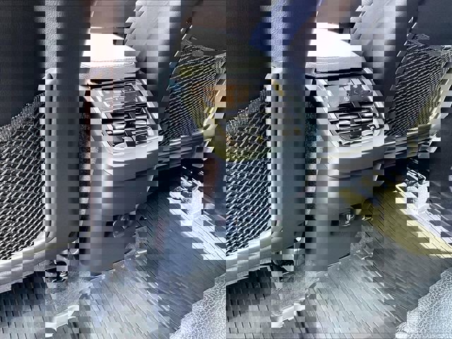 Used 2022 Volvo XC90 T6 Momentum w/ Climate Package AWD/4WD image 28