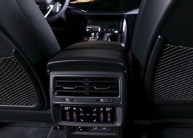 New 2026 Audi Q7 3.0T Prestige image 13