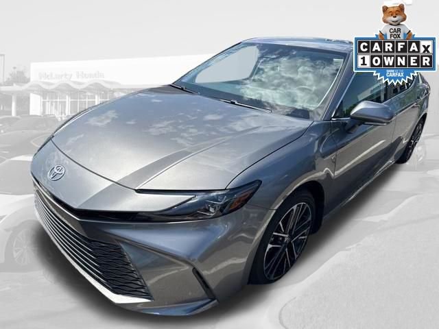 Used 2026 Toyota Camry XLE image 2