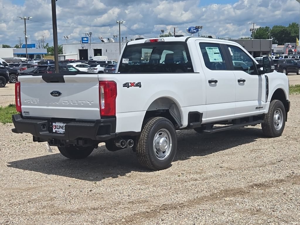 New 2026 Ford F350 XL w/ XL Driver Assist Package AWD/4WD image 3