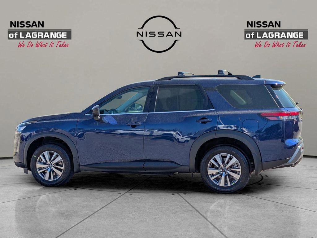 New 2026 Nissan Pathfinder SL image 7