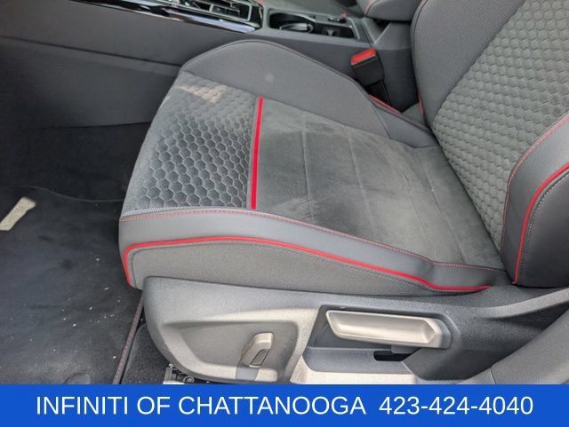 Used 2026 Volkswagen GTI SE FWD image 22